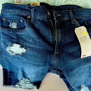 BRAND NEW LEVI DENIM SHORTS